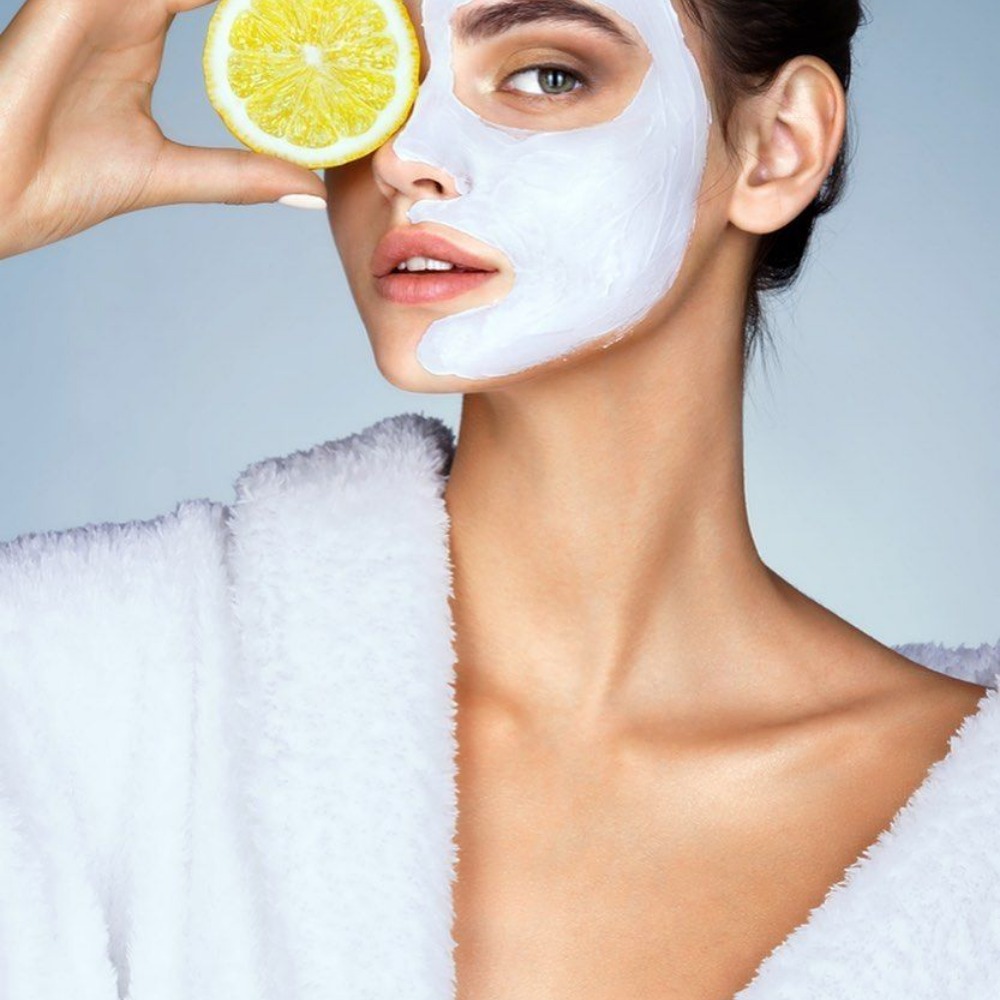 FYC Professional Pure White Whitening Vitamin-C Facial